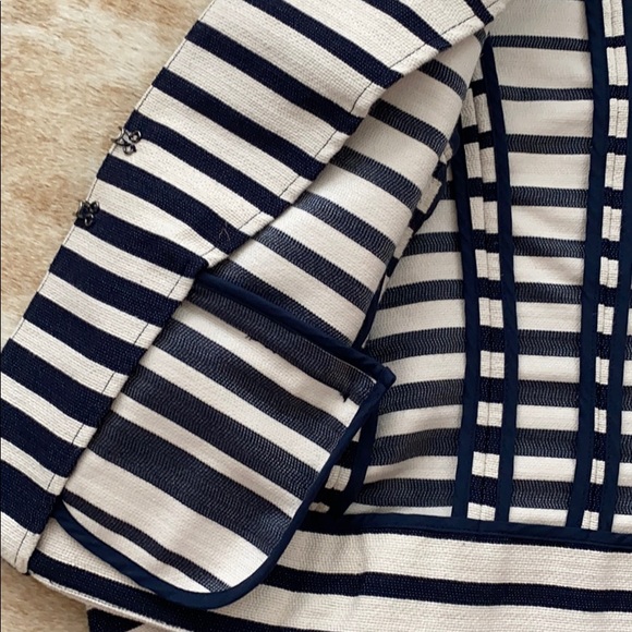 Gorgeous Anthropologie jacket - Picture 5 of 7